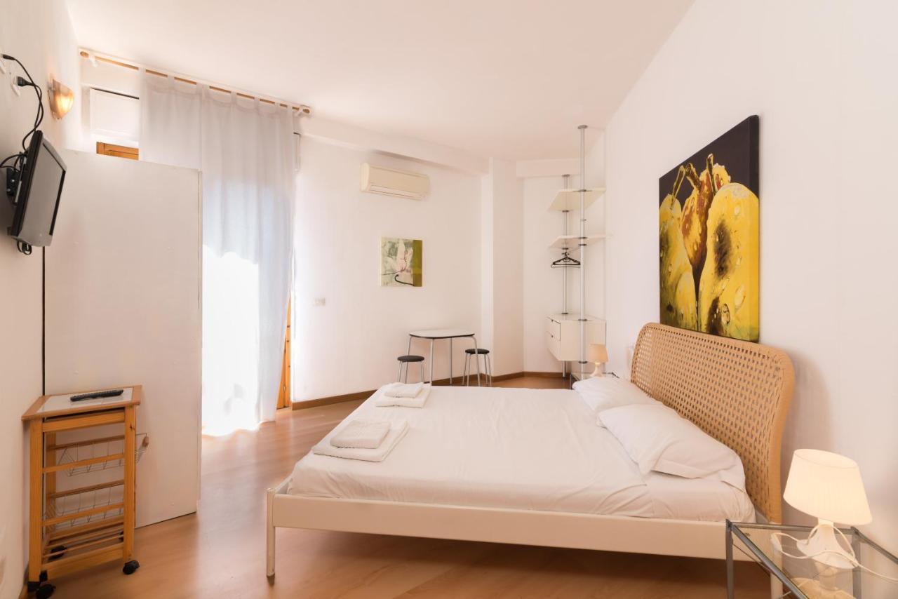 Studios10 Alghero Bagian luar foto