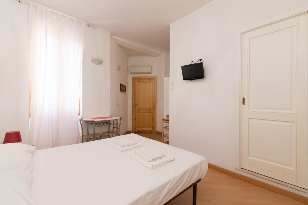 Studios10 Alghero Bagian luar foto