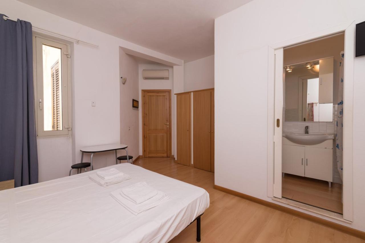 Studios10 Alghero Bagian luar foto